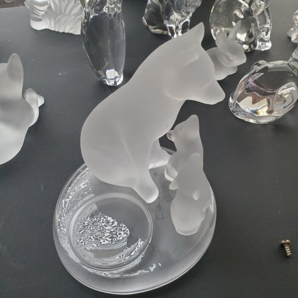 Partylite Frosted Glass Wolf Mother & Pups Votive Candle Holder - Picture 5 of 10